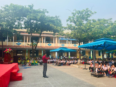 Liên đội Trường Tiểu học Nguyễn Tri Phương tổ chức buổi sinh hoạt chuyên đề “ Tổ chức giáo dục các kỹ năng thực hành xã hội”