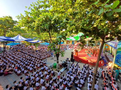 Trường Tiểu học Nguyễn Tri Phương tổ chức Lễ Bế giảng và tuyên dương khen thưởng năm học 2022-2023.